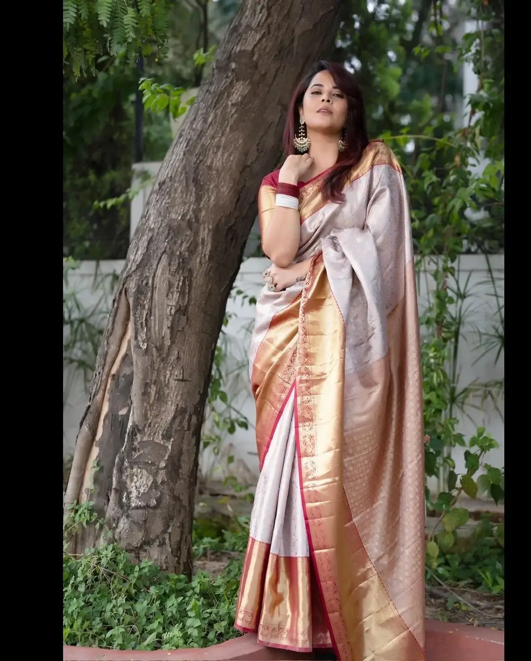 TELUGU ACTRESS ANASUYA BHARADWAJ IN BLUE PATTU SAREE 5